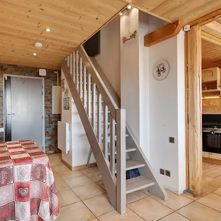 Duplex - Nevada Sports * Huez
